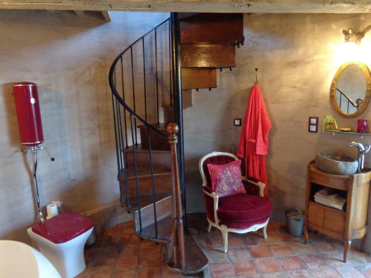 La Tour De Quinsonnas Bed & Breakfast Serezin-de-la-Tour Exterior foto